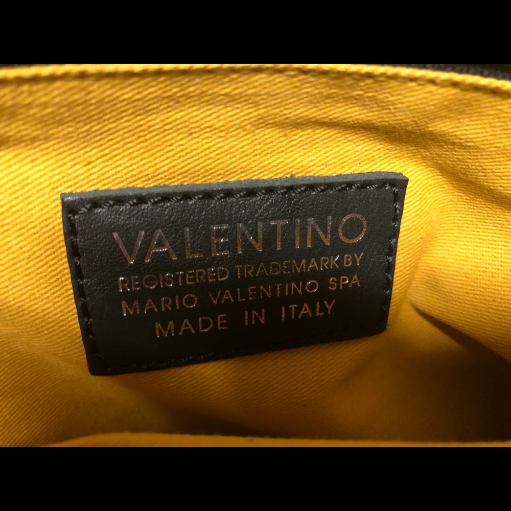🔥🔥Mario Valentino HUGE SAVINGS leather bag 🔥🔥 - Picture 11 of 11